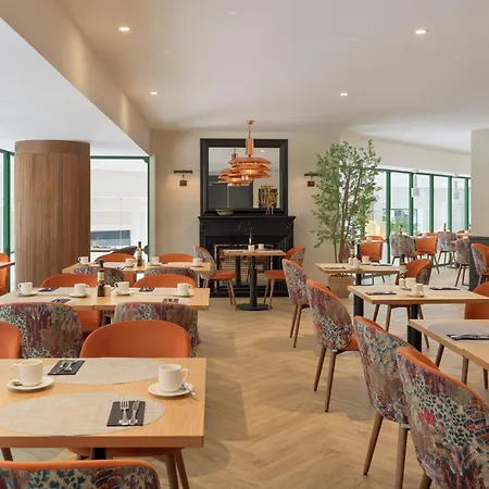 Hotel H10 Casanova