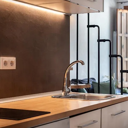 Beautiful Renovated Loft Minutes From The Apartment Barcelona