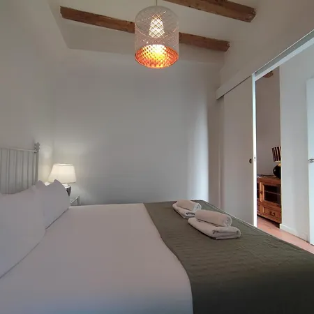Apartment Catalan Comfort Near Sagrada Familia