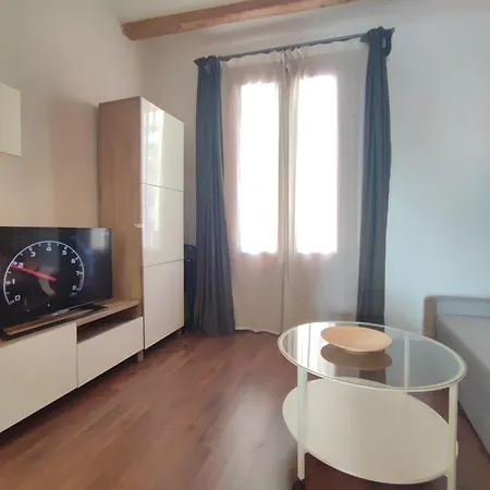 Apartment Catalan Comfort Near Sagrada Familia