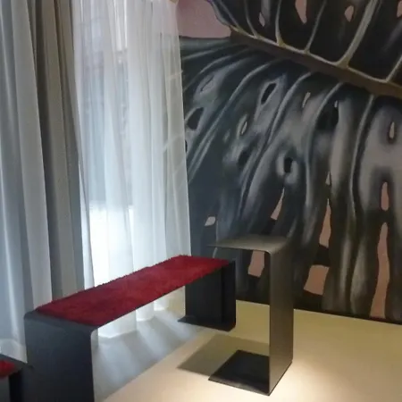 Hotel House 3*