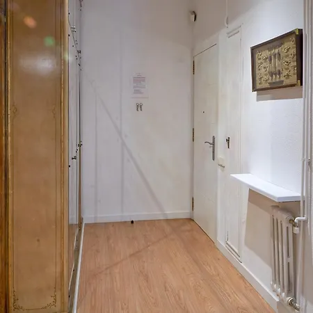 Family-Friendly Home In Central Barcelona 4Bdr Barcelona