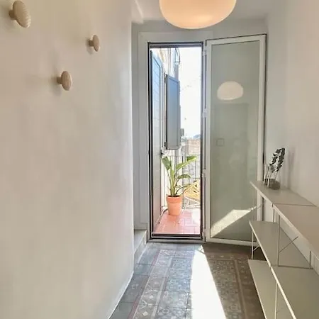 Lively 1 Bdr With Private Terrace Born *