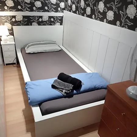 Small Single Private Center City Барселона