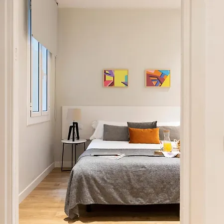 Aspasios Urquinaona Appartement *