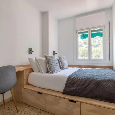 Poble Sec 3br W Balcony Mountain Views Bcn-109