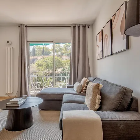 Poble Sec 3br W Balcony Mountain Views Bcn-109 Apartment *