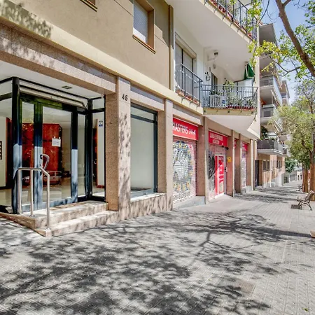 Poble Sec 3br W Balcony Mountain Views Bcn-109 Apartment *
