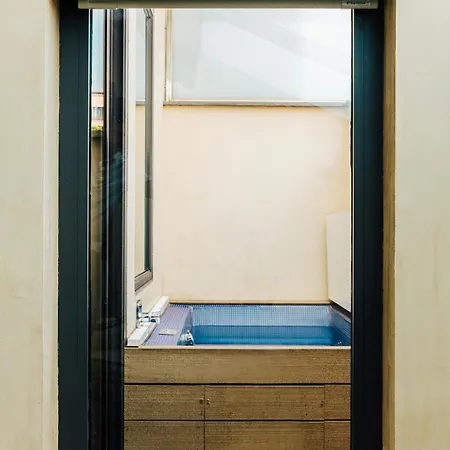 Bagues, A Small Luxury Of The World Hotel