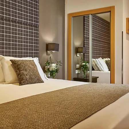 Hotel Hesperia Barri Gotic 3*