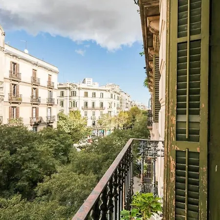 Apartment Lovely 6 Bedroom Flat In L'eixample Barcelona