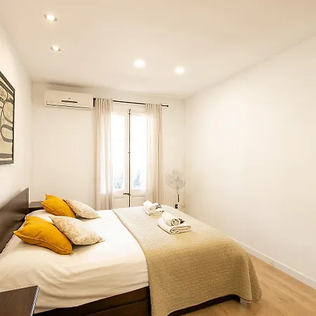 Apartment Beautiful With Terrace In Barcelona