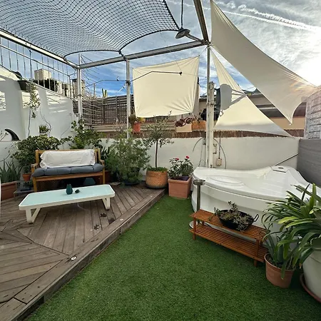 Amazing Attic With Style, Terasse In The Heart Of The Gothic Quarter! Barcelona