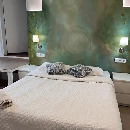 Guest house Habitacion Con Bano Privado En La Rambla *