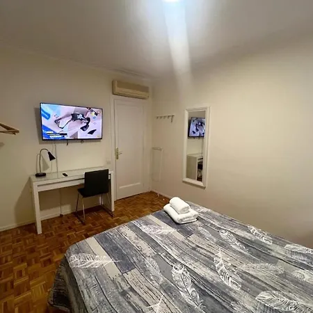 Alojamiento Villaroel Bed & Breakfast *