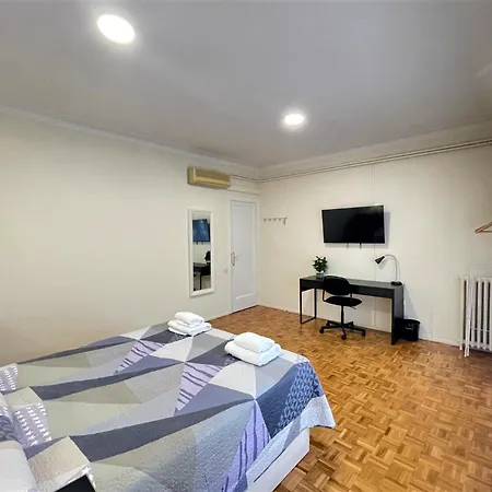 Bed & Breakfast Alojamiento Villaroel *
