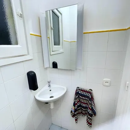 Bed & Breakfast Alojamiento Villaroel Barcelona