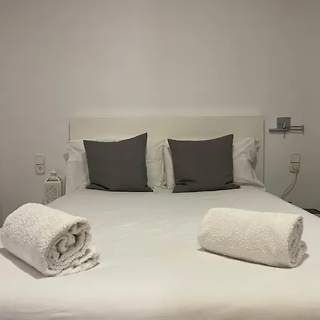 Centric Eixample Clinic Aribau Apartment