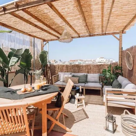 Apartment Bolia - 2 Bedroom And Terrace In Eixample Esquerra *