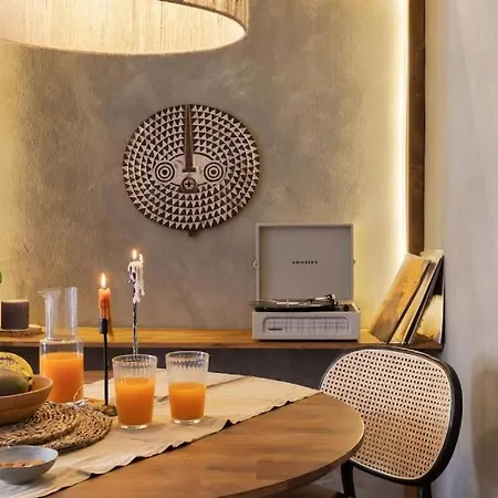 Apartment Bantu - 1 Bedroom And Balcony In Eixample Esquerra