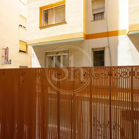 En El Barrio De Gracia *