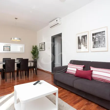 Zona Sagrada Familia Ii Apartament
