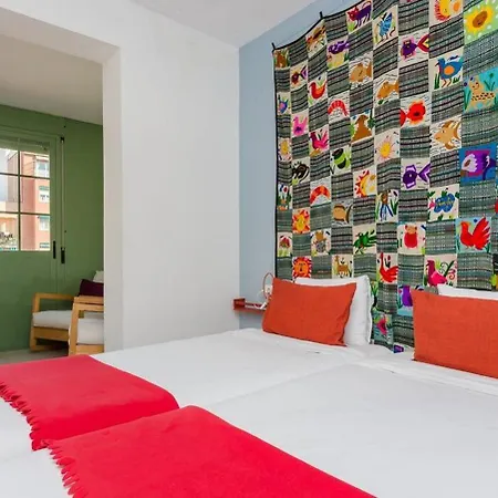 Lägenhet Charming 3 Bdr-2 Bthr In Gracia *