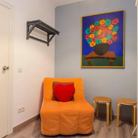 Lägenhet Charming 3 Bdr-2 Bthr In Gracia