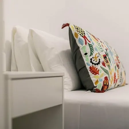 Relax In A Chic In Sants