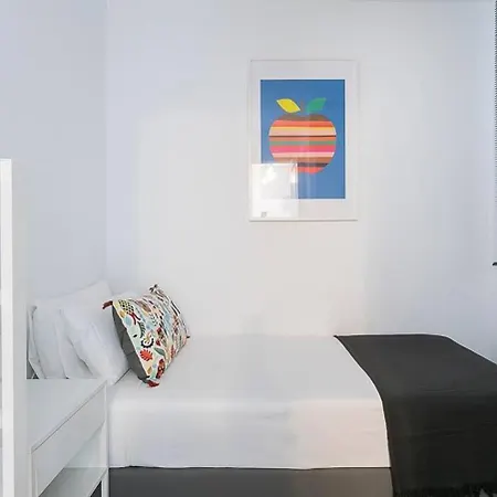 Relax In A Chic In Sants Barcelona