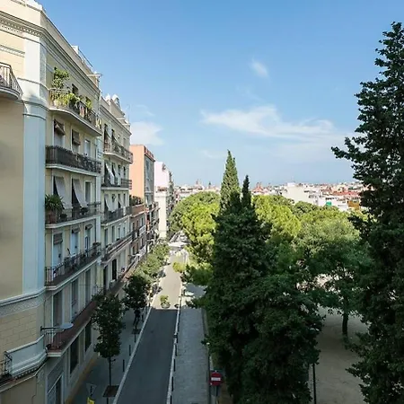 Relax In A Chic In Sants