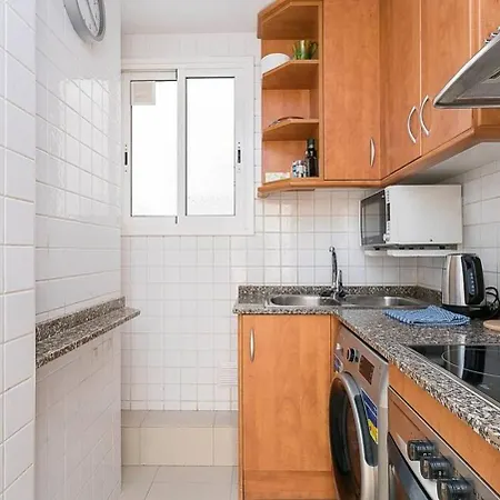 Relax In A Chic In Sants Apartment