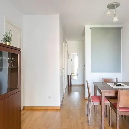 Relax In A Chic In Sants Apartment Barcelona