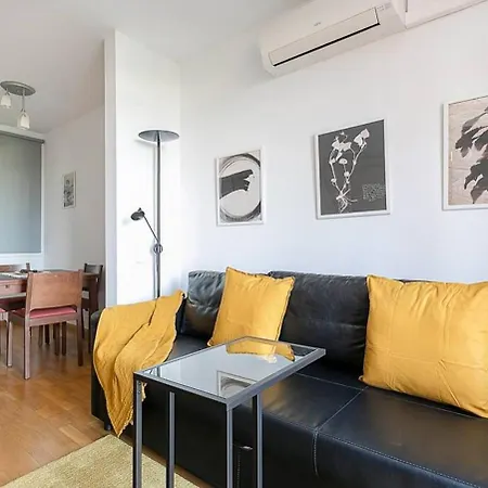 Relax In A Chic In Sants Apartment *