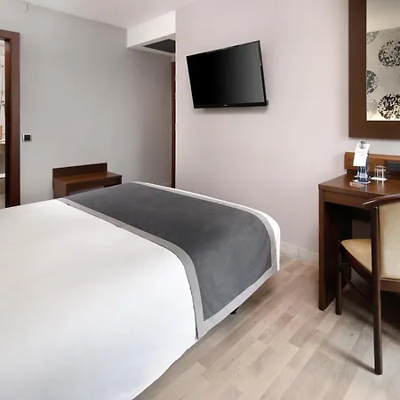 Hcc Taber Отель 3*