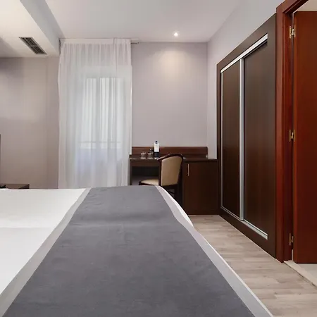 Hcc Taber Отель 3*
