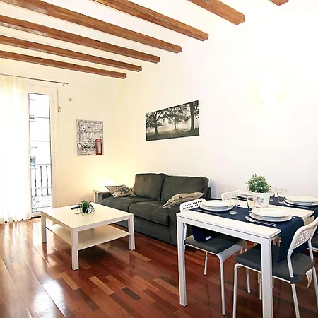 Apartamento Muntanya - Apartments & One With Balcony Sagrada Familia