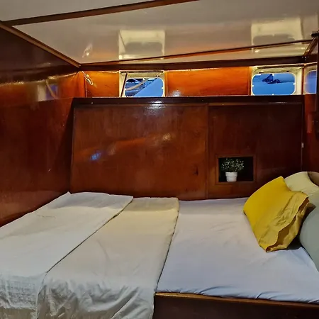 Classic Boat Ботель Барселона
