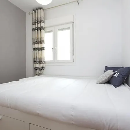 Cozy In Residential Center By Maison Pinata Apartment *