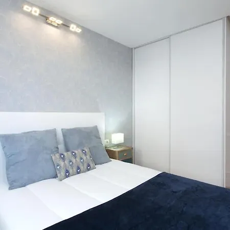 Cozy In Residential Center By Maison Pinata Apartment *