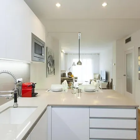 Cozy In Residential Center By Maison Pinata Barcelona