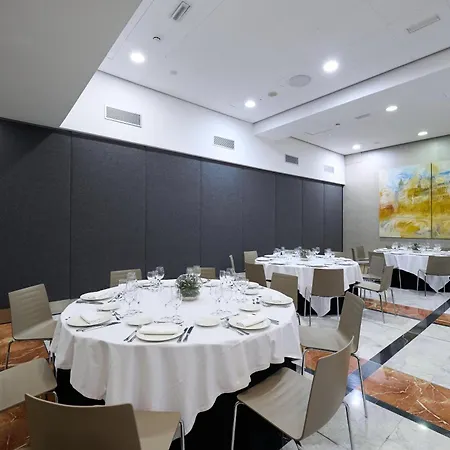 加泰罗尼亚亦桑普乐区1864 酒店 4*