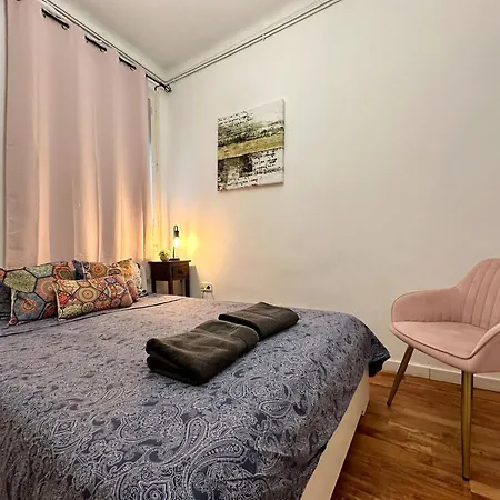Hostal By Urquinaona Private