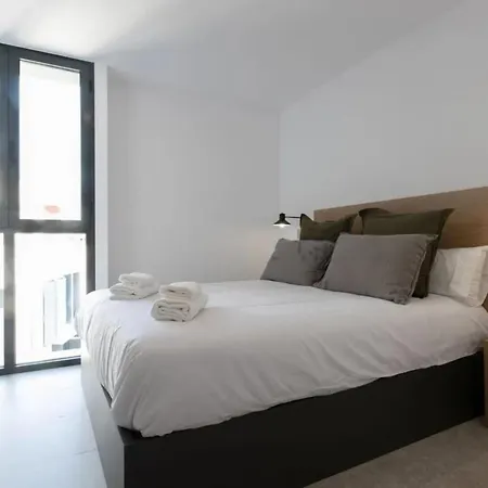 Apartment For Rent In Plaza De La Gardunya Barcelona
