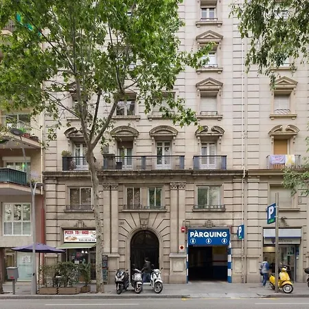 Luxury With King Beds & Ac In Heart Of Bcn Barcelona