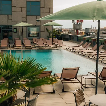 Catalonia Plaza Hotel 4*