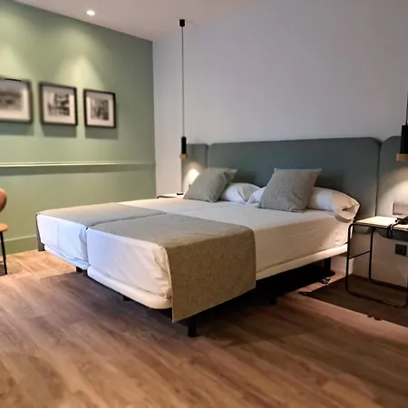 Via Augusta Hotel