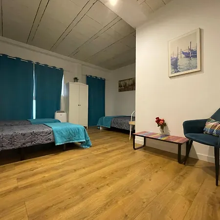 Hostel Oasis - By Port Vell 3 *