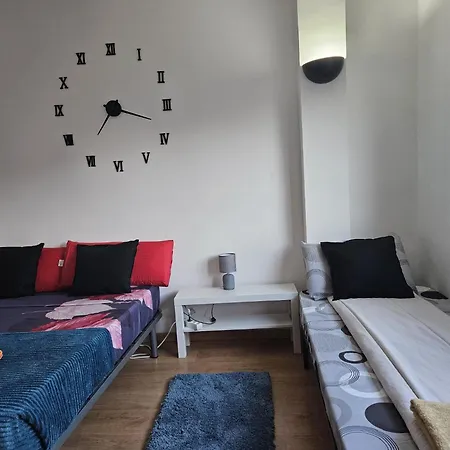 Hôtel capsule Sagrera Nino House