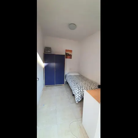 In Guest - Private With Sunny Terrace Of 200m2 8 *